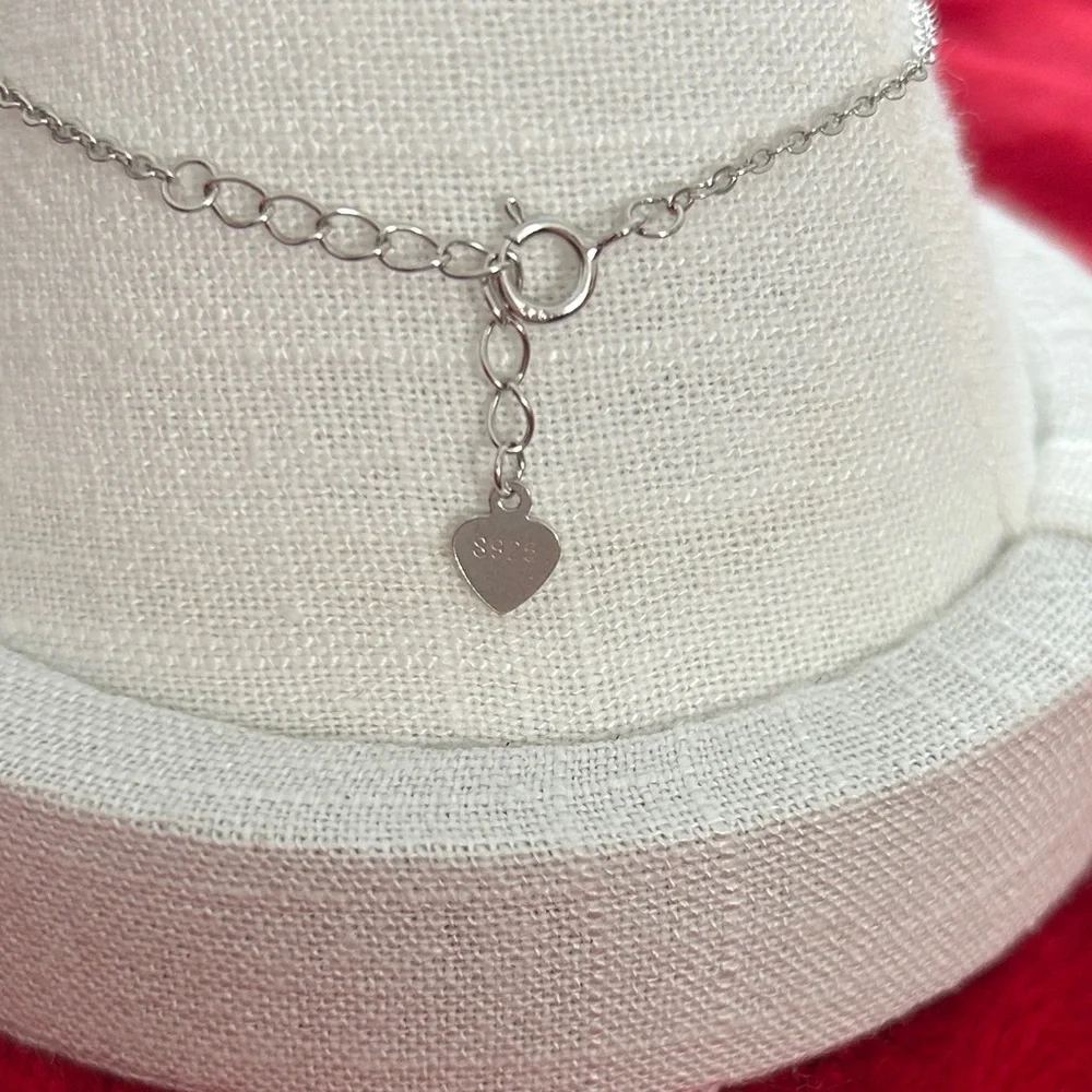 N/A beautiful dainty